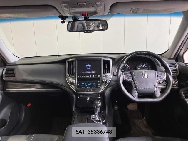 Toyota CROWN SEDAN 2014-10 6790810-6