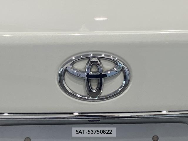 Toyota CROWN SEDAN 2015-11 6790813-17