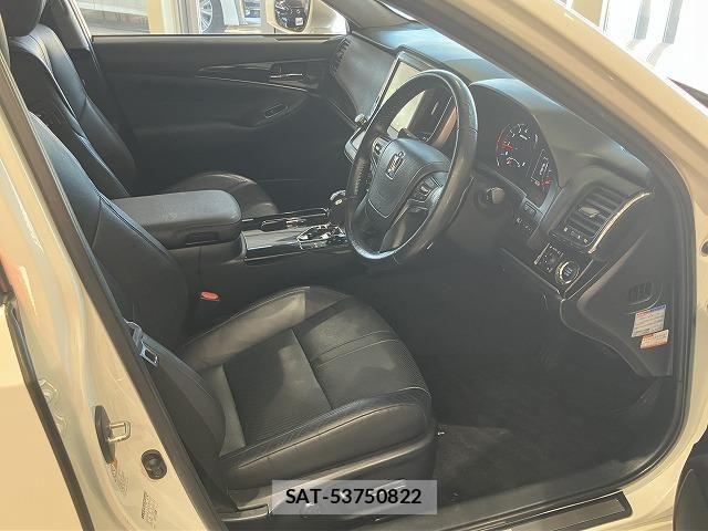 Toyota CROWN SEDAN 2015-11 6790813-23