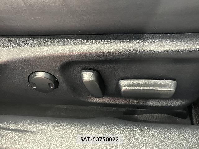 Toyota CROWN SEDAN 2015-11 6790813-25