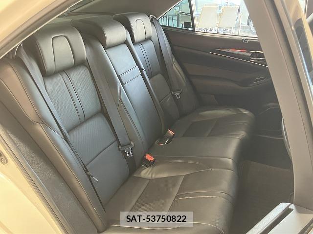 Toyota CROWN SEDAN 2015-11 6790813-26