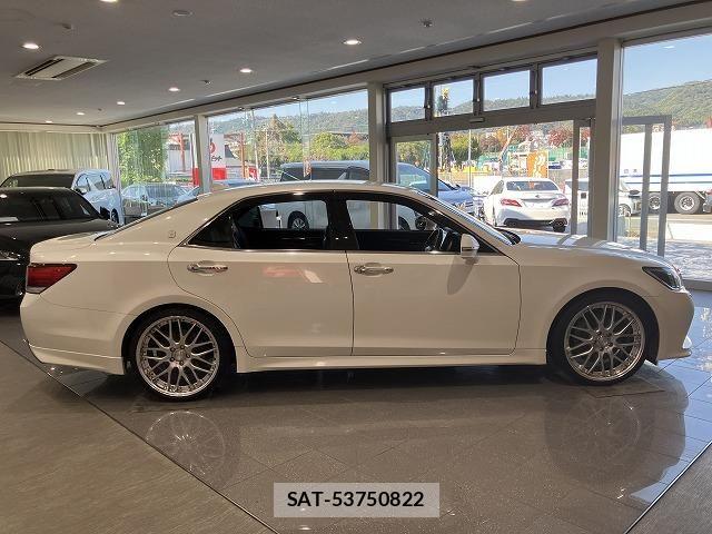 Toyota CROWN SEDAN 2015-11 6790813-6