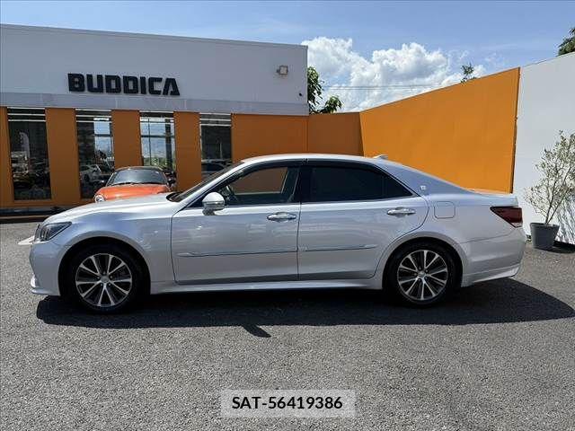 Toyota CROWN SEDAN 2017-01 6814372-10