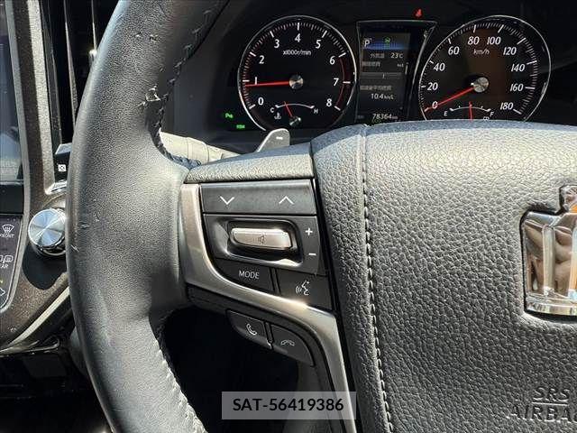 Toyota CROWN SEDAN 2017-01 6814372-24