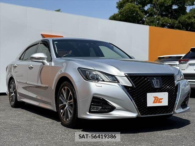 Toyota CROWN SEDAN 2017-01 6814372-7
