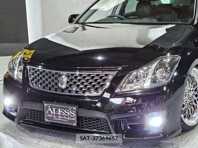Toyota CROWN SEDAN 2010-04 6814374-10