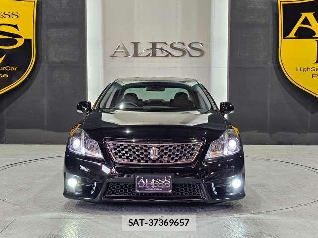 Toyota CROWN SEDAN 2010-04 6814374-8