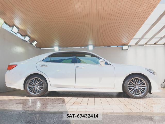 Toyota CROWN SEDAN 2013-12 6814373-25
