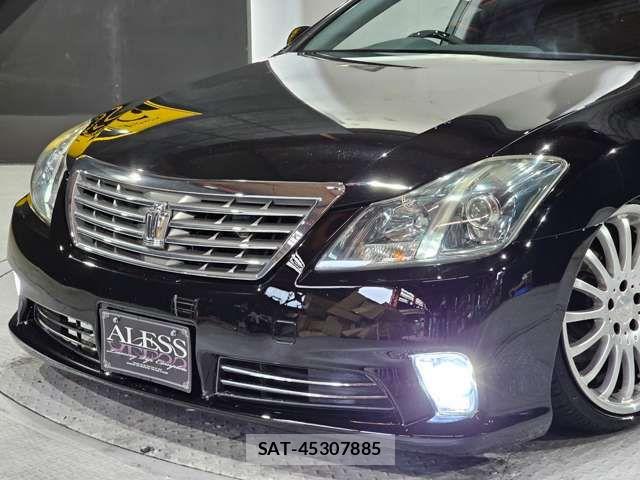 Toyota CROWN SEDAN 2012-01 6814377-10