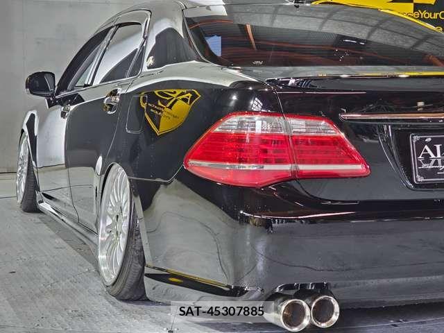Toyota CROWN SEDAN 2012-01 6814377-13