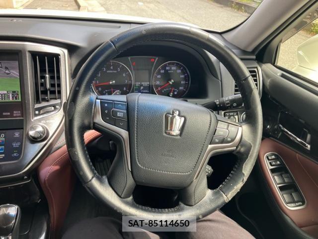 Toyota CROWN SEDAN 2013-03 6903629-10