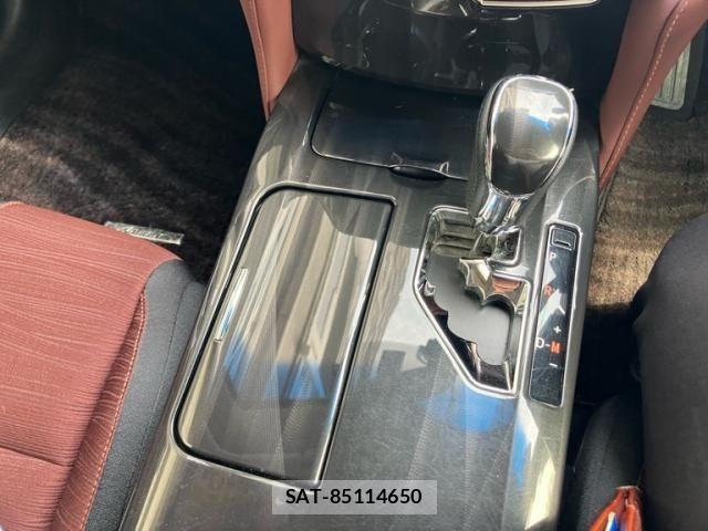 Toyota CROWN SEDAN 2013-03 6903629-18