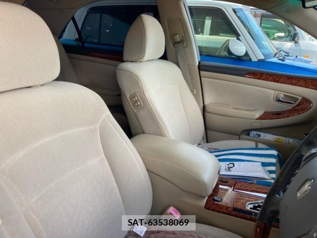 Toyota CROWN SEDAN 2006-03 6903657-13