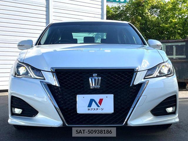 Toyota CROWN SEDAN 2016-11 6903623-13