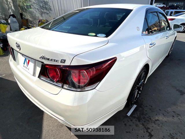 Toyota CROWN SEDAN 2016-11 6903623-16