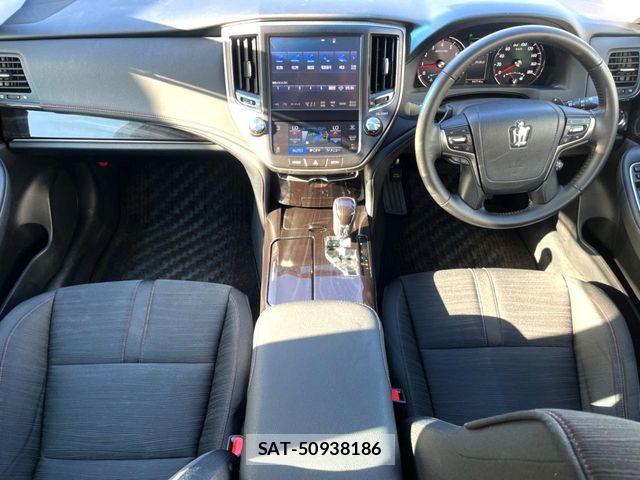 Toyota CROWN SEDAN 2016-11 6903623-1