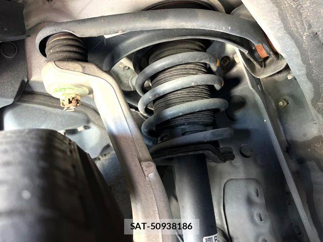 Toyota CROWN SEDAN 2016-11 6903623-19