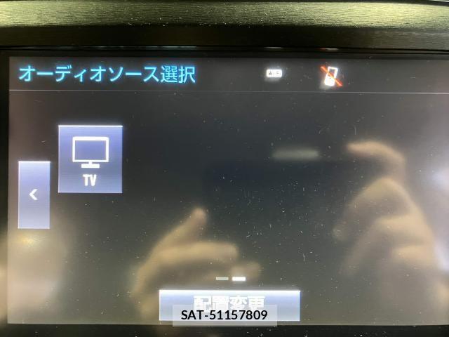Toyota CROWN SEDAN 2017-09 6903624-9