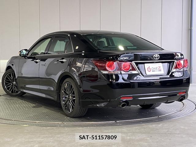 Toyota CROWN SEDAN 2017-09 6903624-28