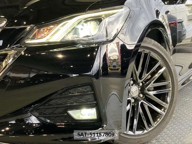 Toyota CROWN SEDAN 2017-09 6903624-2
