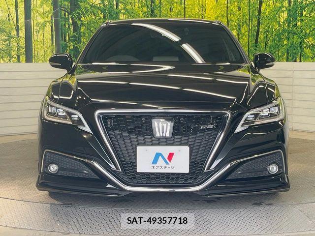 Toyota CROWN SEDAN 2018-06 6903619-13