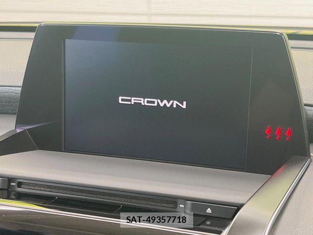 Toyota CROWN SEDAN 2018-06 6903619-2