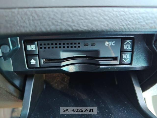 Toyota CROWN SEDAN 2012-05 6903627-13