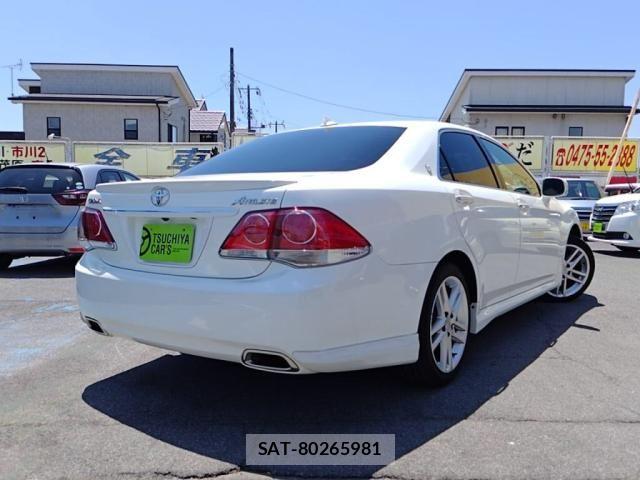 Toyota CROWN SEDAN 2012-05 6903627-1