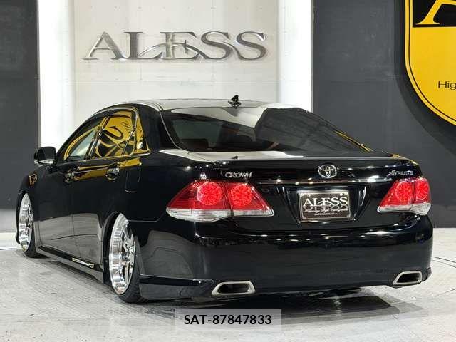 Toyota CROWN SEDAN 2011-10 6992734-10