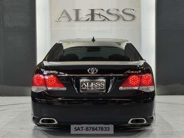Toyota CROWN SEDAN 2011-10 6992734-13