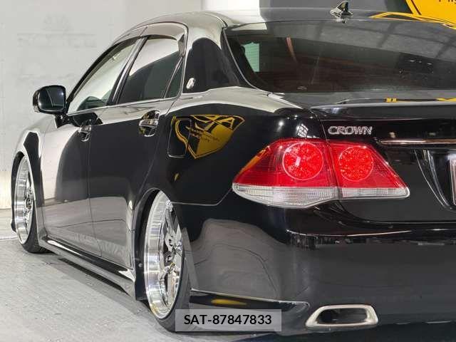 Toyota CROWN SEDAN 2011-10 6992734-2