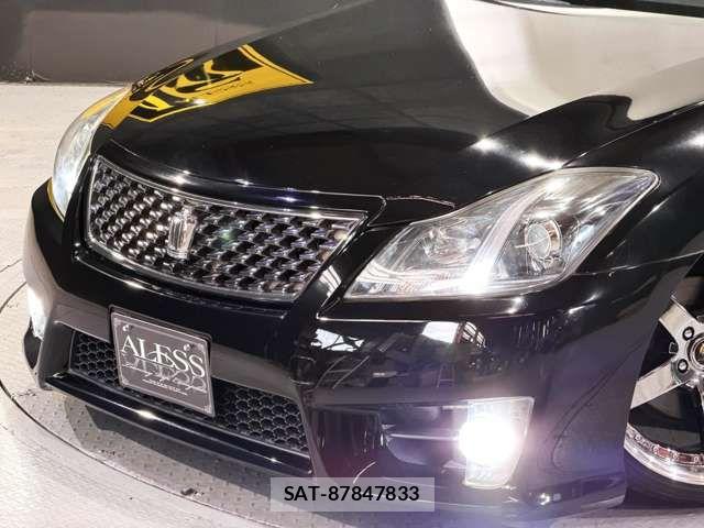 Toyota CROWN SEDAN 2011-10 6992734-5