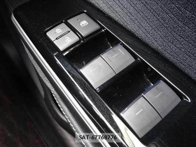 Toyota CROWN SEDAN 2019-08 6992729-11