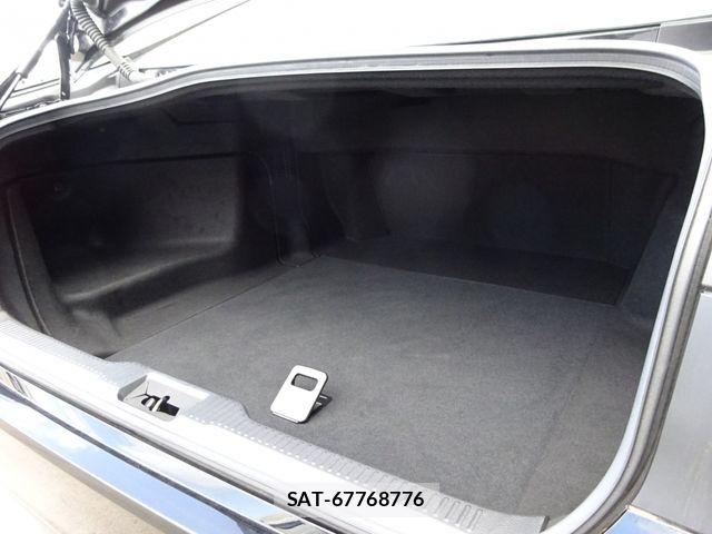Toyota CROWN SEDAN 2019-08 6992729-16