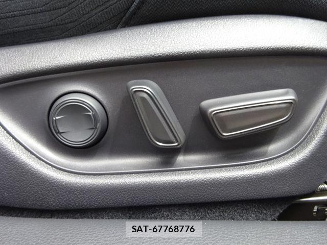 Toyota CROWN SEDAN 2019-08 6992729-22