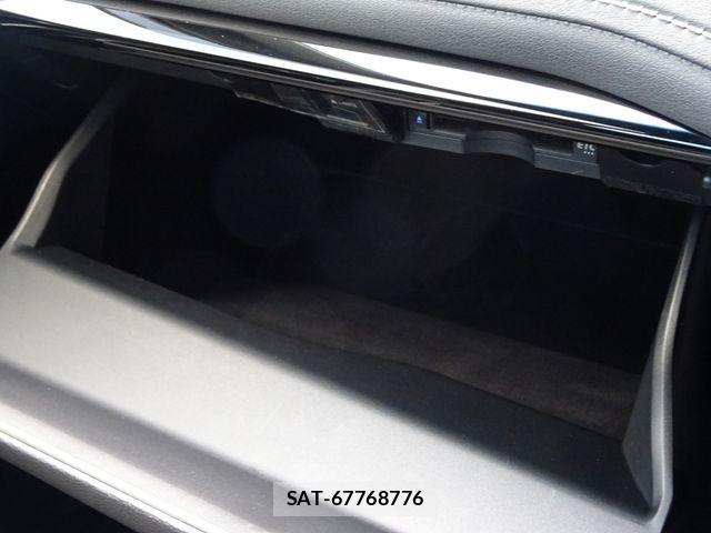 Toyota CROWN SEDAN 2019-08 6992729-25