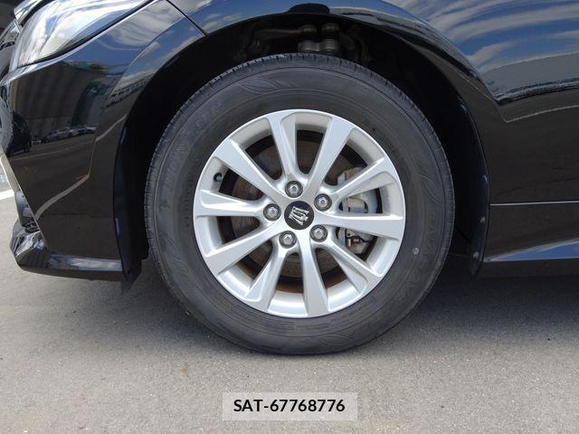 Toyota CROWN SEDAN 2019-08 6992729-28