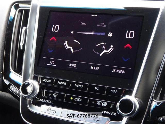 Toyota CROWN SEDAN 2019-08 6992729-7