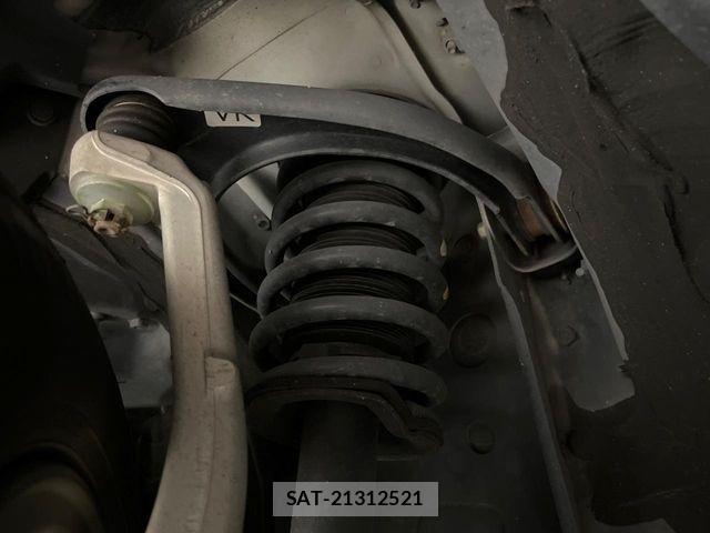 Toyota CROWN SEDAN 2016-09 7020250-17