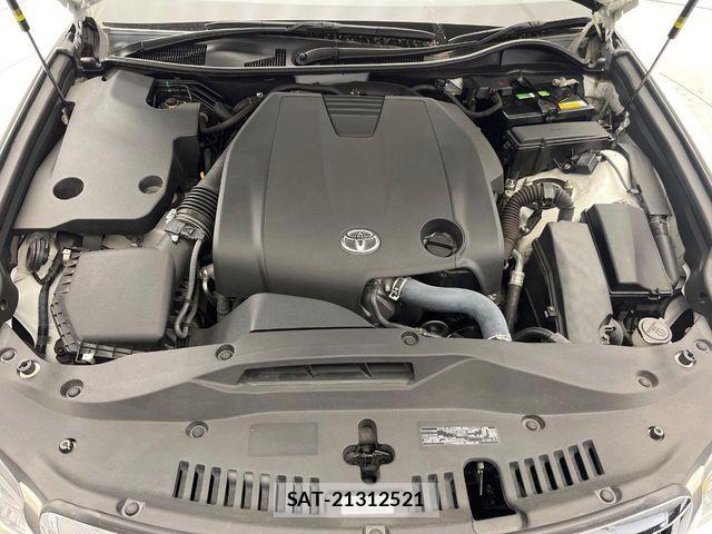 Toyota CROWN SEDAN 2016-09 7020250-18