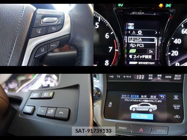 Toyota CROWN SEDAN 2016-09 7020244-12