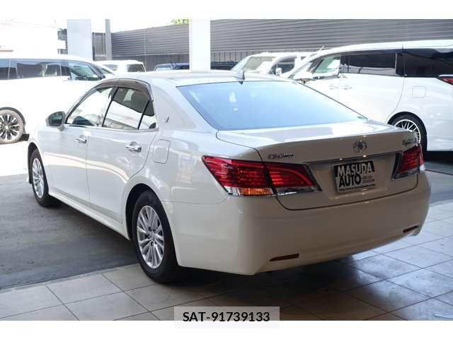 Toyota CROWN SEDAN 2016-09 7020244-4
