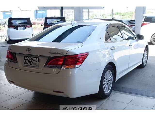 Toyota CROWN SEDAN 2016-09 7020244-6