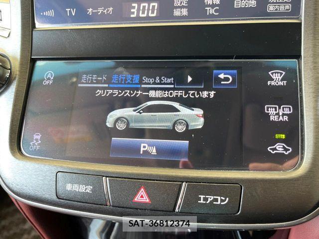Toyota CROWN SEDAN 2016-10 7020245-5