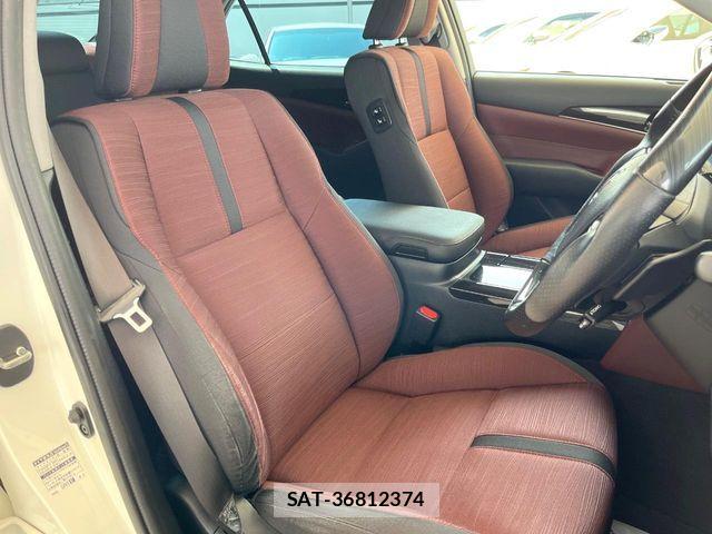 Toyota CROWN SEDAN 2016-10 7020245-8
