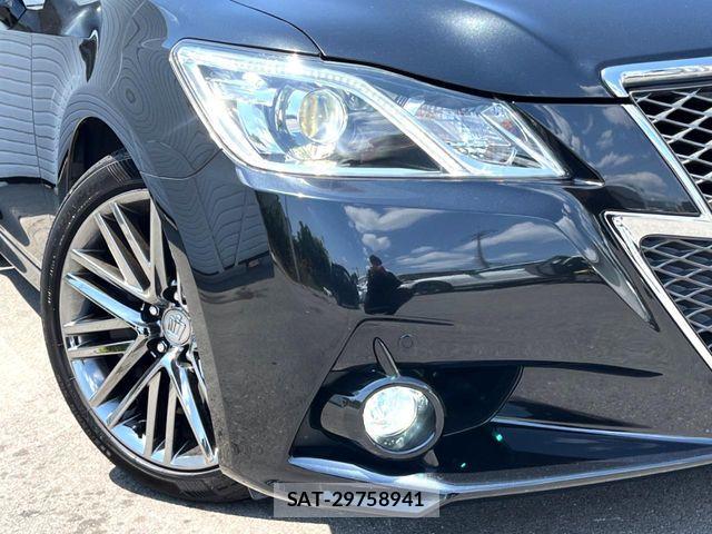 Toyota CROWN SEDAN 2013-05 7020247-12