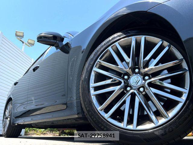 Toyota CROWN SEDAN 2013-05 7020247-13