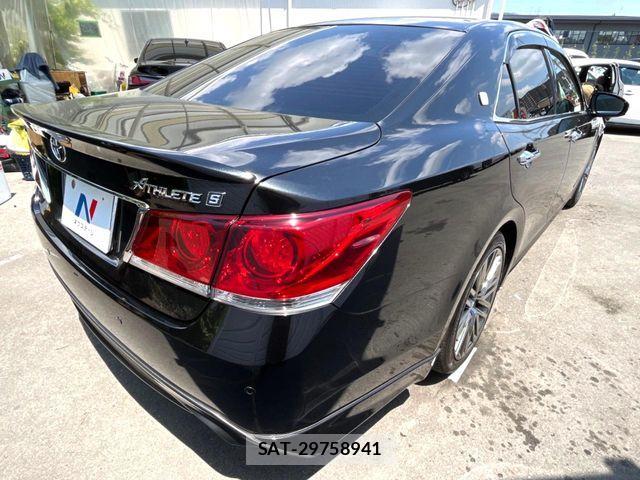 Toyota CROWN SEDAN 2013-05 7020247-17