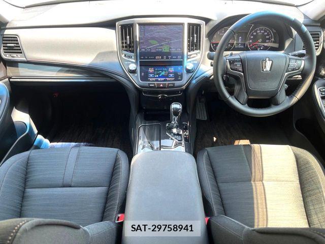 Toyota CROWN SEDAN 2013-05 7020247-1
