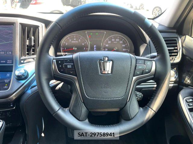 Toyota CROWN SEDAN 2013-05 7020247-8